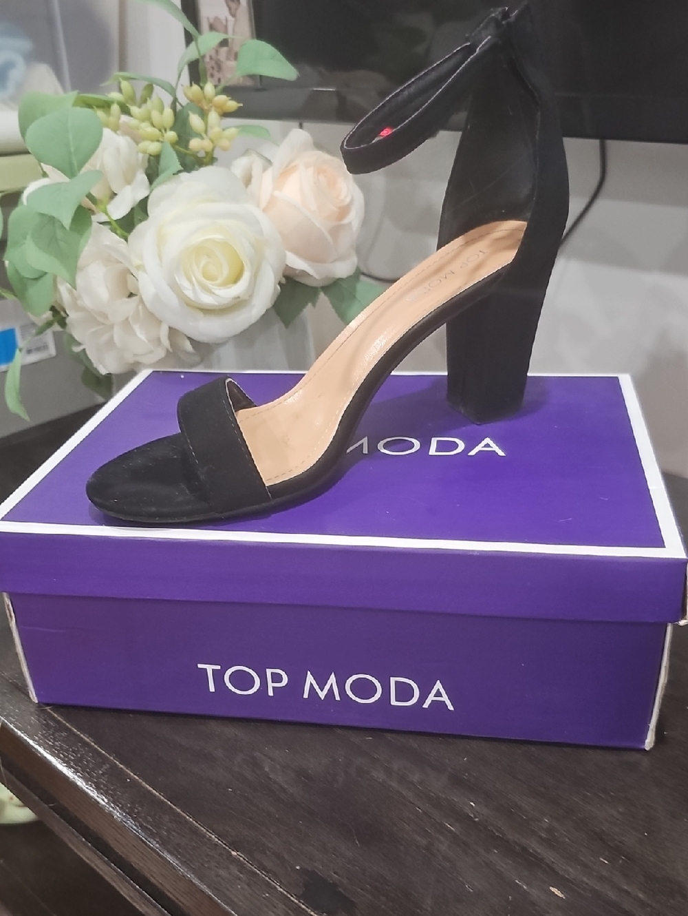 Top Moda Women's Black Suede Ankle-Strap Block Heel Sandals